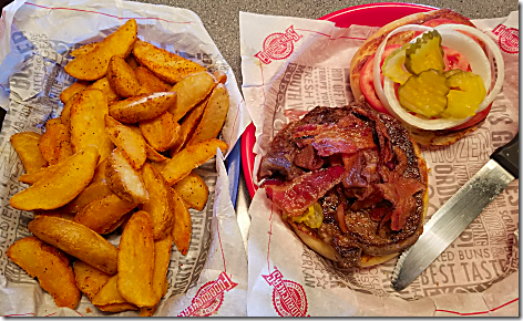 Fuddruckers Ribeye