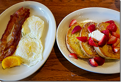 Cracker Barrel Strawberry French Toast