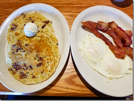 Cracker Barrel Pecan Pancakes