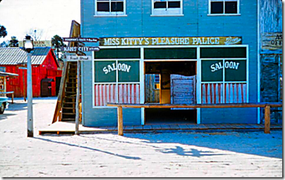 Florida Wonderland - Miss Kitty's Pleasure Palace