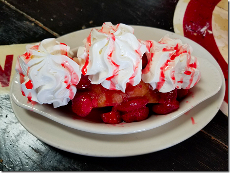 Crazy Bout Crawfish Ooey Gooey Strawberry Shortcake