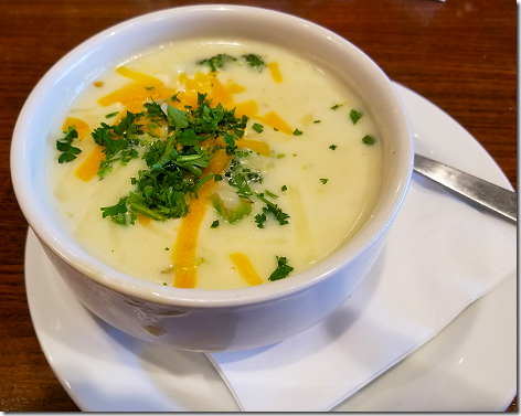 Friday's White Cheddar Broccoli Soup