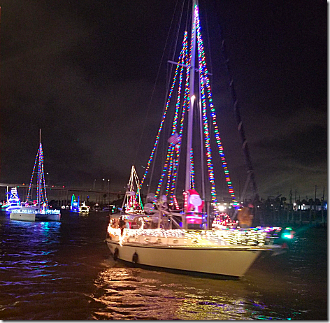 2018 Christmas Boat Parade 10