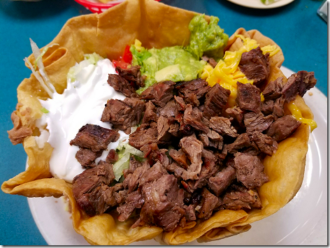 Los Ramirez Beef Fajita Taco Salad 3