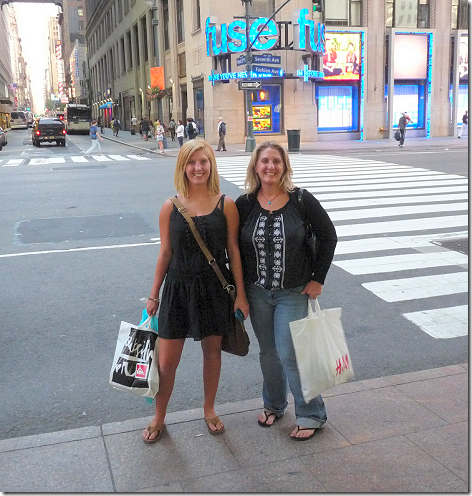 Brandi and Piper in NYC