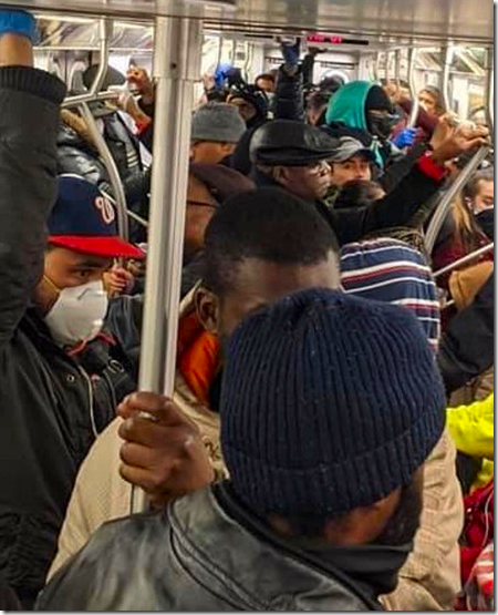 NYC Subway Social Distancing