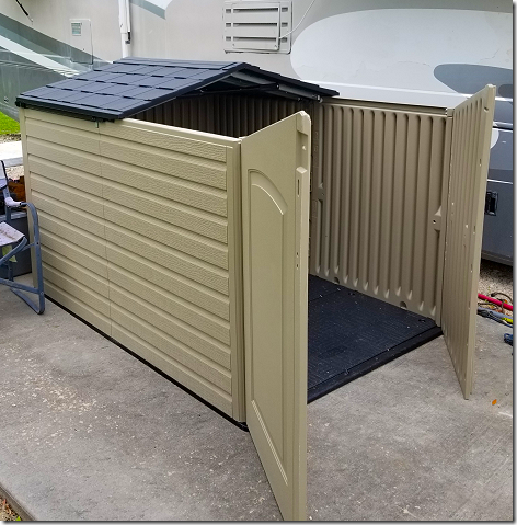 Rubbermaid Shed with Doors and Roof Slide Back