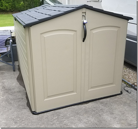 Rubbermaid Shed Finished with Lock