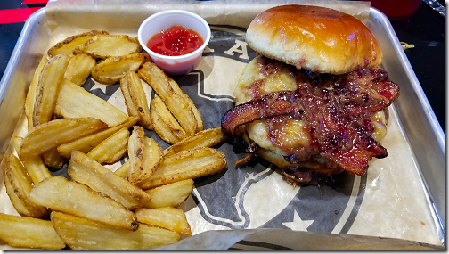 Texas Huddle Grille PB&J Burger 20210422