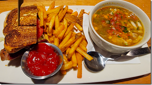 Twin Peaks - BLT and Green Chile Chicken