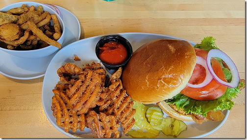 Gator's Blackened Chicken Sandwich 20210819