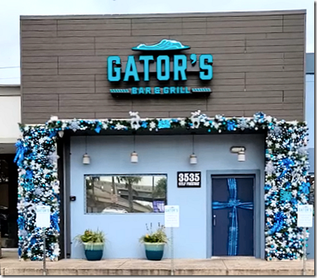 Gator's at Christmas