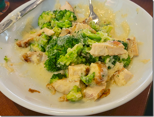 Olive Garden Group Chicken Alfredo 20220825