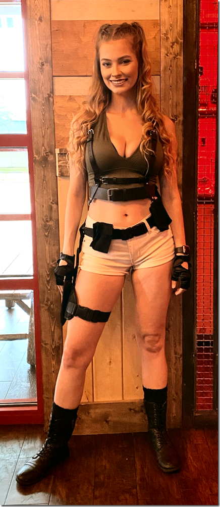 Sylvia - Lara Croft Halloween